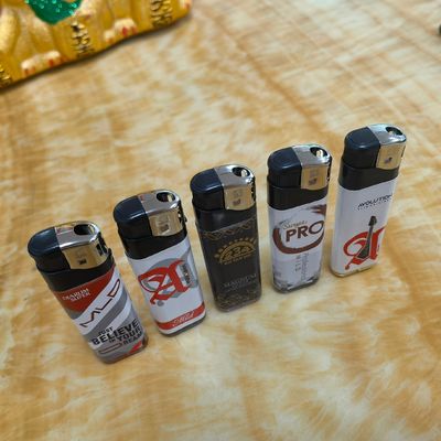 Éclairage en plastique à LED standard à usage unique avec motifs spéciaux