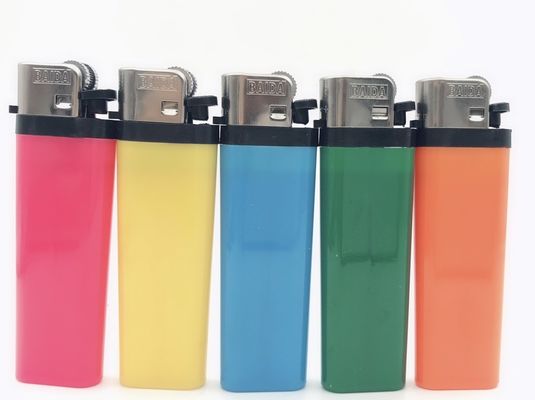 L'allume-cigare à usage unique en plastique transparent Le produit du producteur chinois d'allume-cigare
