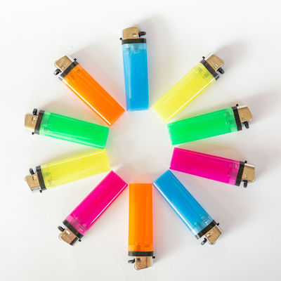 Allume-cigare en plastique jetable avec 5 couleurs et 8,0*2,37*1,18 cm