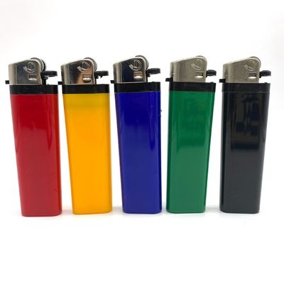 Allume-cigare à usage unique en plastique