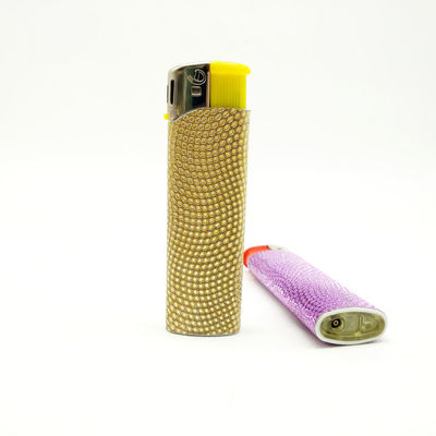 Allumeur à gaz au butane rechargeable avec personnalisation au diamant rose