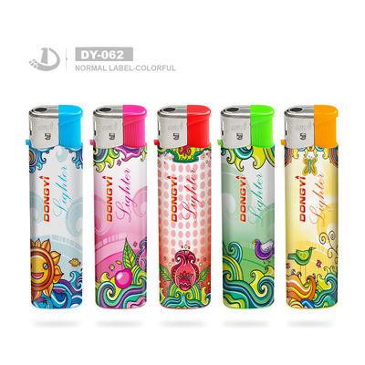 Cigarette à cigarette à canon rechargeable à fumer avec emballage 50 PCS/boîte et cinq couleurs