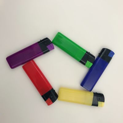 82.2*24.9*11.8mm allume-cigare en plastique avec flamme réglable et fonction rechargeable