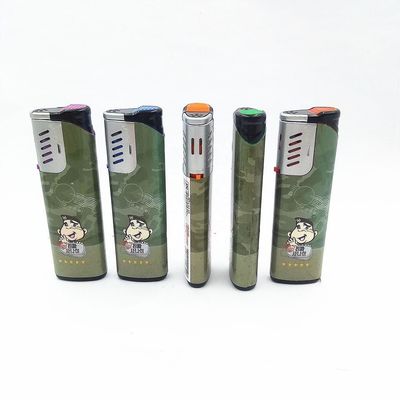 L'allumeur de cigare en plastique Dongyi, étanche au vent, allumeur de cigarette personnalisé pour 2022.