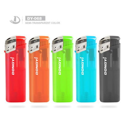 Demande personnalisée Obtenez un briquet plastique jetable coloré de gaz de 8,2*2,6*1,14 cm