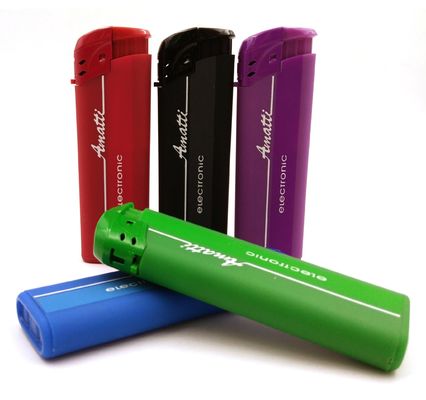 Des briquets à gaz au butane personnalisés et à la mode, rechargeables et jetables
