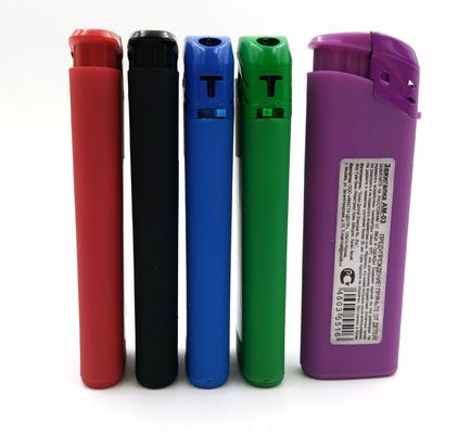 Des briquets à gaz au butane personnalisés et à la mode, rechargeables et jetables
