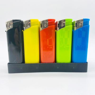 Allumettes jetables en plastique avec lampe de poche En13869 Impression certifiée et personnalisée
