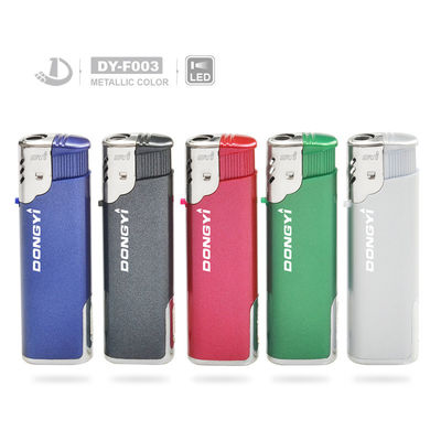 Cadeau pour homme Dy-F003 Lampe à LED électronique Rechargeable Windproof Gas Lighter personnalisation