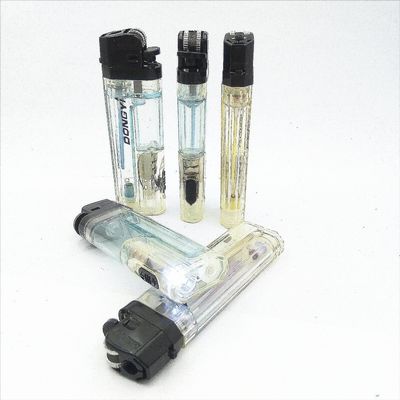 Lumière à gaz à flint avec lumière LED Dy-F6 LED 80*23.6*11.8mm Lumière LED de cuisine