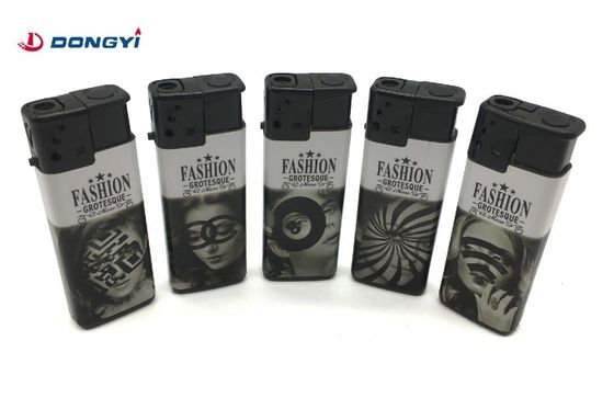 Étiquette colorée personnalisée allume-cigare à la mode pour les modèles européen et américain N° DY-F007 en plastique