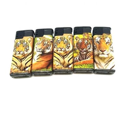 ISO9994 Standard Turbo Flame Windproof Gas Lighter avec autocollant Tiger Logo personnalisé