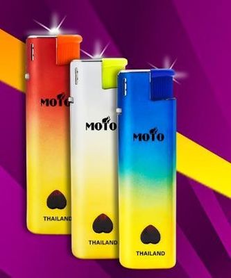 Demande personnalisée Dy-F019 Lumière à gaz étanche au vent pour fumer jetable ou rechargeable