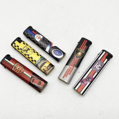 Fournir un briquet à gaz étanche au vent avec option de personnalisation et acceptation OEM