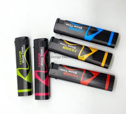 Personnalisation autocollant enveloppé article de briquet électrique jetable pour cadeau de souvenir